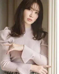 Her lip to Volume Sleeve Rib Knit Topのサムネイル