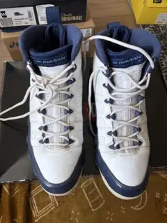 Item thumbnail for item 680b4260-ab28-4bee-af52-932da699c310