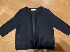 【最終価格セール】自由区 スパンコールラメ入り黒五分袖カーディガン サイズ40のサムネイル