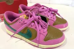 Item thumbnail for item 62b9faef-2d6a-4fcc-abda-7188d0286dc2