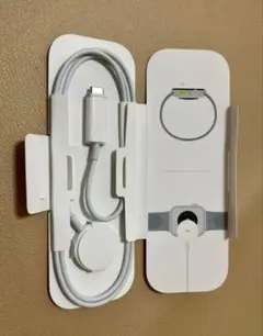 Apple Watch 純正　充電ケーブル