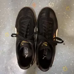 PUMA スニーカー ブラック ガムソールのサムネイル