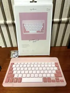 未使用　3COINSの「薄型ワイヤレスキーボード」ピンク