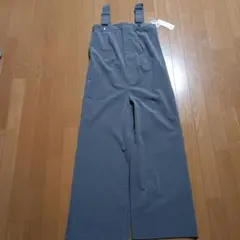 GU タックサロペットパンツ　Mサイズ