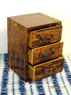 Item thumbnail for item 51e7f2bd-449a-40ca-a3ba-cd834bbd4b27