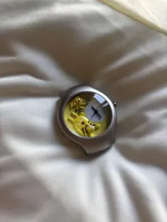 【最終価格】【訳あり】ポケモン　ピカチュウとエレキッド時計　ベルトなし
