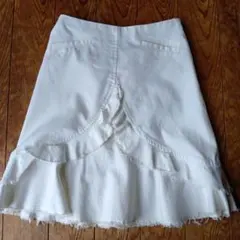 ホワイトデニムフレアスカート