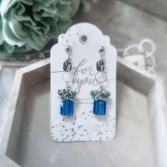 フープ/スクエアビーズ/イヤリング/ファルファーレ/サファイアブルー/グレー