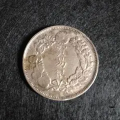 ペルシャ カージャール朝 記念銀貨1902年鋳造されたと思えない美品です
