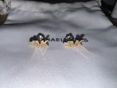 MICHAEL KORS ゴールドロゴピアス
