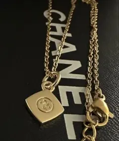 CCロゴネックレス　ノベルティ　チャーム