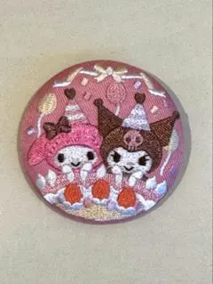 サンリオ　刺繍缶バッジ　メロクロ　シークレット