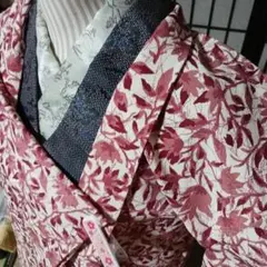 11-12羽織　正絹　白地にエンジの花