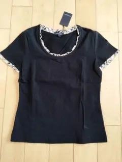 BURBERRY ブラック Tシャツ サイズ1　タグ付き未使用品のサムネイル