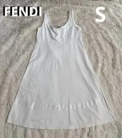 訳あり　FENDIフェンディ　ホワイトストレッチワンピースのサムネイル