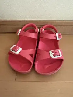 BIRKENSTOCK ビルケンシュトック　ピンク サンダル 16㎝