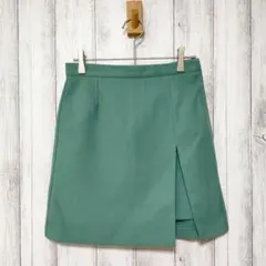 GU ジーユー (S)　スリット ミニスカート