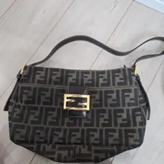 FENDI ズッカ柄 マンマバケット ショルダーバッグのサムネイル