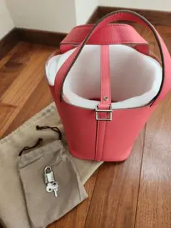 【未使用】楽天 4Uキューブバッグ Sサイズ プレミアム本革　シルバーカデナ