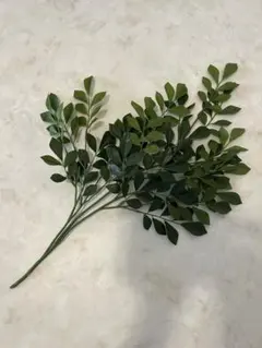 フェイクグリーン 観葉植物 造花 枝物 インテリアのサムネイル