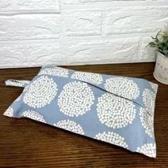 Item thumbnail for item 367417fd-0d46-42de-9d74-fd0d2b96273d