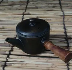 伝統工芸品 萬古焼 昇龍窯 急須 椿 茶器 横手 - メルカリ