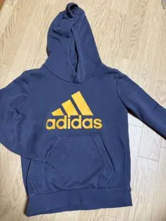 adidas ネイビー パーカー 130サイズ