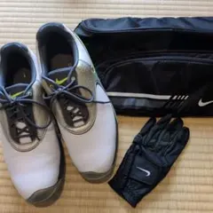 ゆ*ぴ様 Nike Golf ゴルフシューズと手袋セット　ケース付