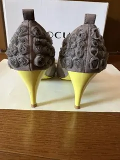 値下げ❗️コキュ COCUE グレー イエロー パンプス 定価1万円