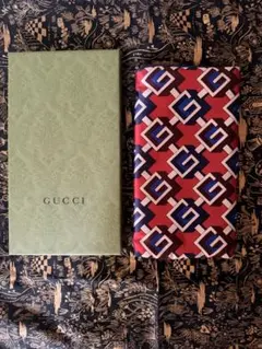 GUCCI ポーチ ジオメトリック柄のサムネイル