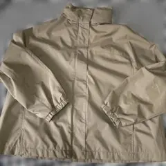 マウンテンパーカー定価3290円
