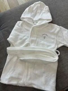 ジェラートピケ/ベビー　白　もこもこ　フード付きバスローブ　出産祝い　新品