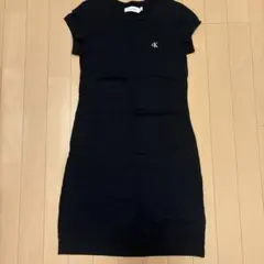 GW最終価格　Calvin Klein 黒 半袖ミニワンピース