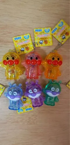 それいけ！アンパンマン　シャカシャカクリアキーホルダー