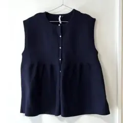 【新品未使用】しまむら　ペプラム ベスト 4L