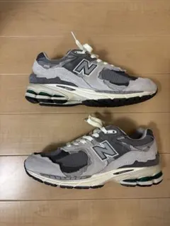 New Balance 2002R Rain Cloudのサムネイル