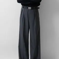 Confirm ツイル タック ワイドストレートスラックスパンツ