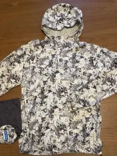 Columbia ナイロンジャケット　L