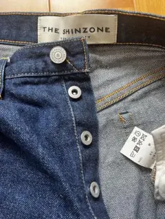 THE SHINZONE ストレートデニムパンツ 38のサムネイル