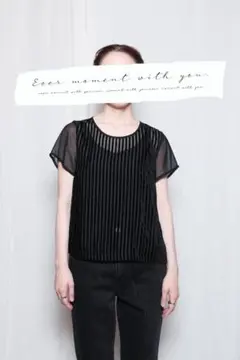 古着　黒トップス