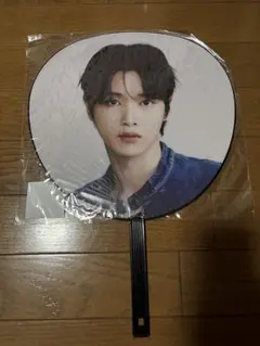 Item thumbnail for item 9cf1de81-b3d2-42eb-8a48-1c90a80f0954