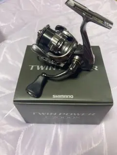 極美品 シマノ 20ツインパワーC2000SHG 純正スペアスプールとセット