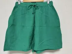 GU グリーン ショートパンツ Mサイズ