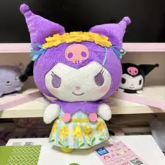 Kuromi クロミ　紫色の花柄ドレスのぬいぐるみ