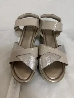BEAUFORT ベージュ クロスストラップ サンダル　軽量　サイズL