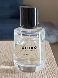 SHIRO PERFUME SMOKED LEATHER 香水 - メルカリ
