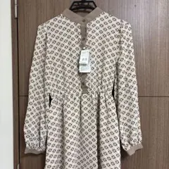 Item thumbnail for item 2d8b546e-f4b0-4c10-8b7a-c3e7c664c64b