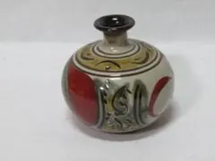 沖縄　やむちん　陶器 一輪挿し 花瓶 手描き模様 民芸調