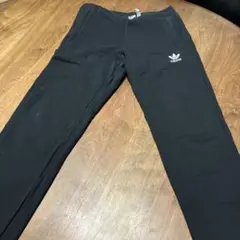 adidasスエット