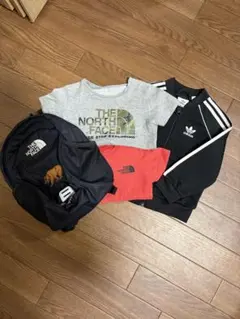 ⭐︎お値下げ相談可。ノースフェイスリュック、Tシャツ、アディダスセット　キッズのサムネイル